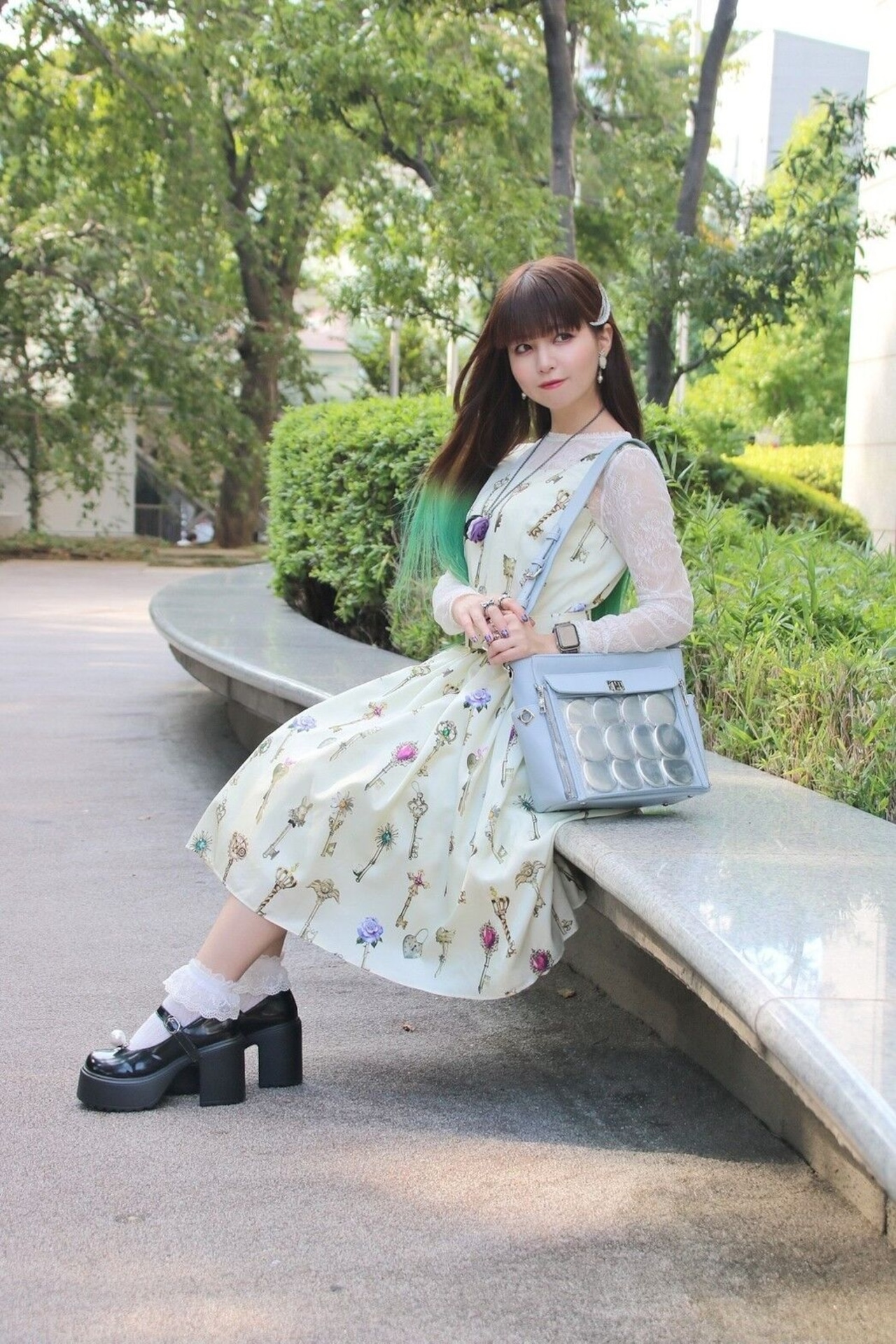 【굿즈-가방】 하루나 루나×REA RARE 스퀘어 2way 숄더 이타백 GRAY