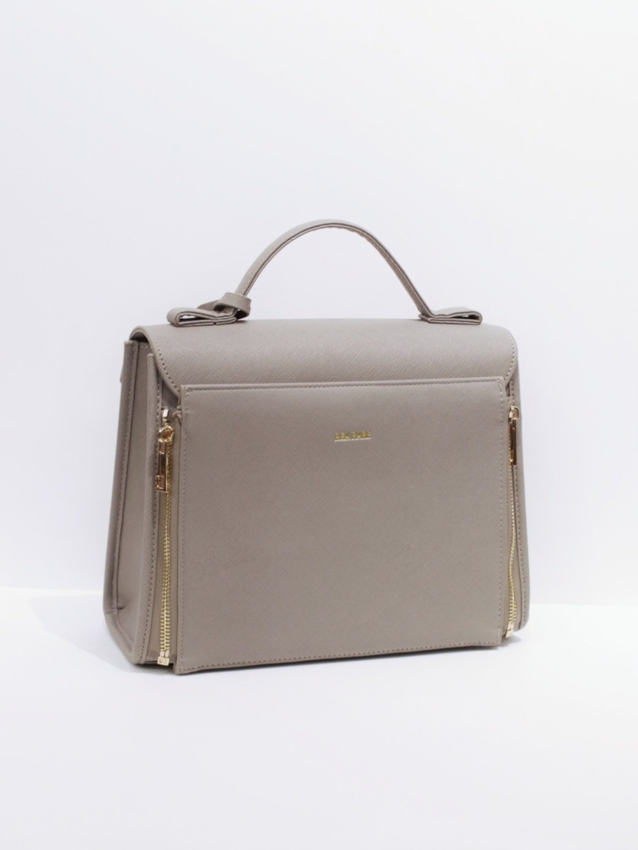 【굿즈-가방】 REA RARE 쿠루아 회전식 스퀘어 핸드 이타백 GREIGE