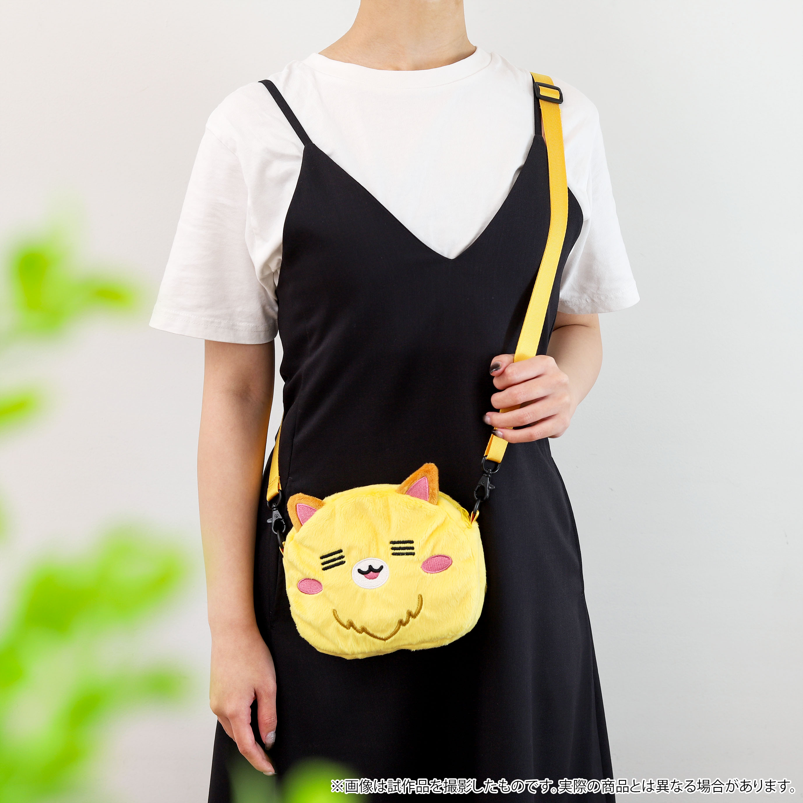 【굿즈-가방】 안기고 싶은 남자 1위에게 협박당하고 있습니다 포쉐트 츈냐